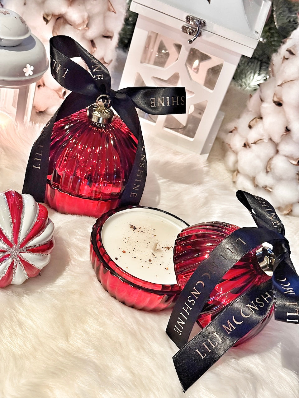 Bougie parfumée Boule de Noël Rouge